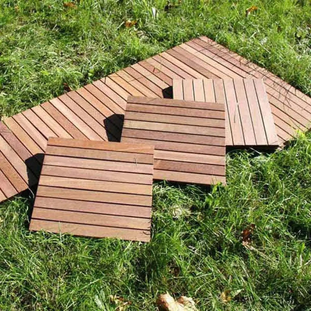 Деревянная плитка 80х80см из лиственницы - Стройматериалы (Для дома и дачи) в Хабаровск