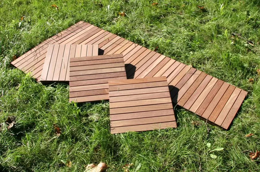 Деревянная плитка 80х80см из лиственницы - Стройматериалы (Для дома и дачи) в Хабаровск