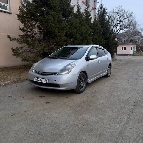 Toyota Prius 2009 года в хорошем состоянии - Диагностическое оборудование в Хабаровск