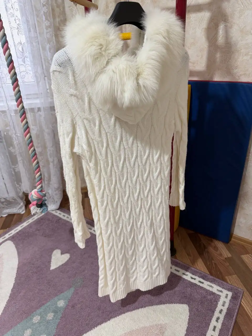Шикарный кардиган с капюшоном 44-46 размера - Верхняя одежда (Одежда) в Хабаровск