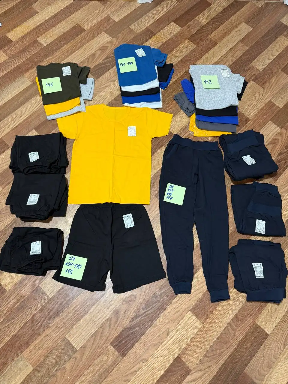 Продажа новой одежды: шорты, футболки, штаны - Мужская одежда (Одежда) в Хабаровск