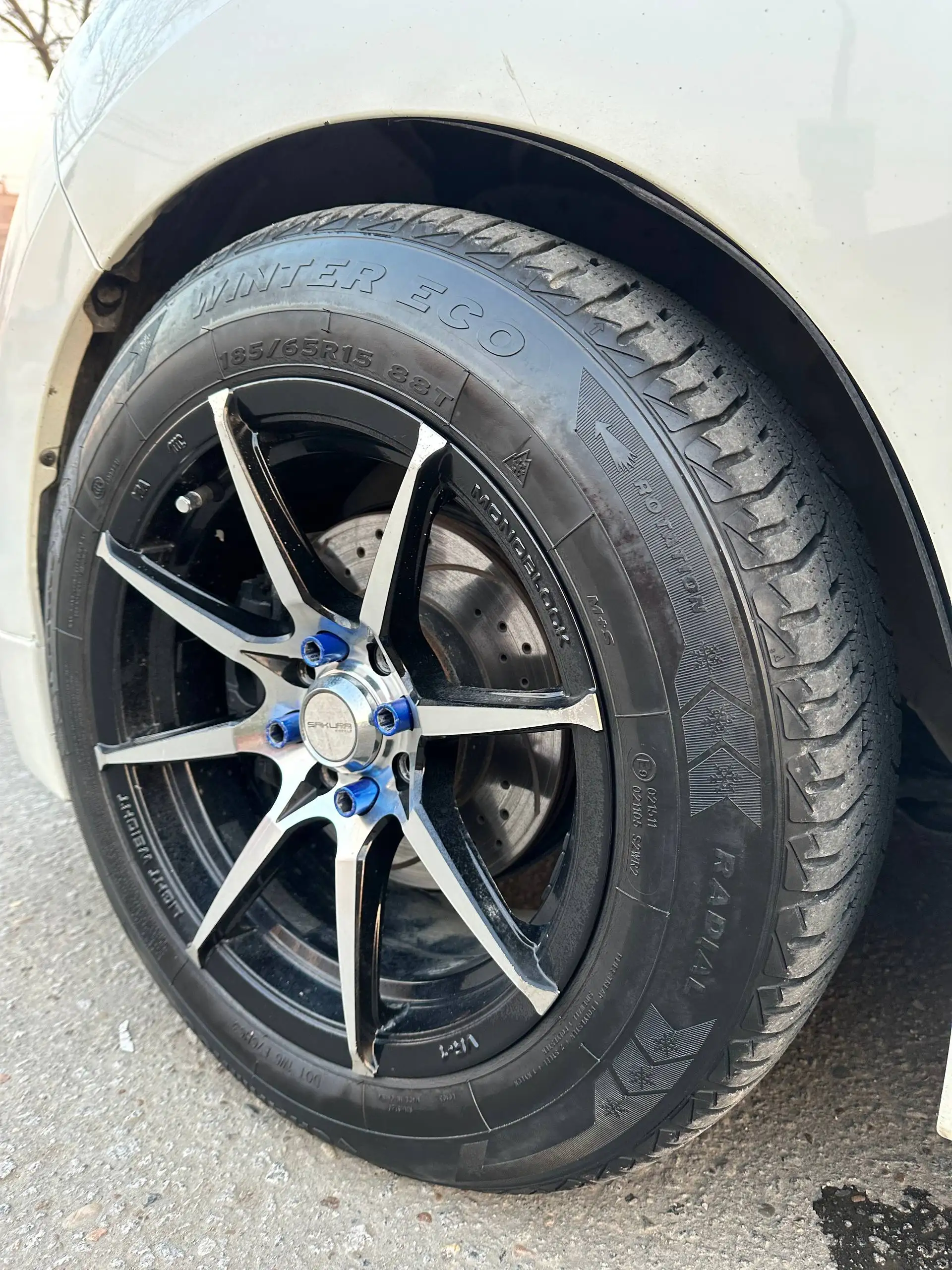 Продам колеса R15 с зимней резиной - Колеса и диски (Запчасти) в Хабаровск