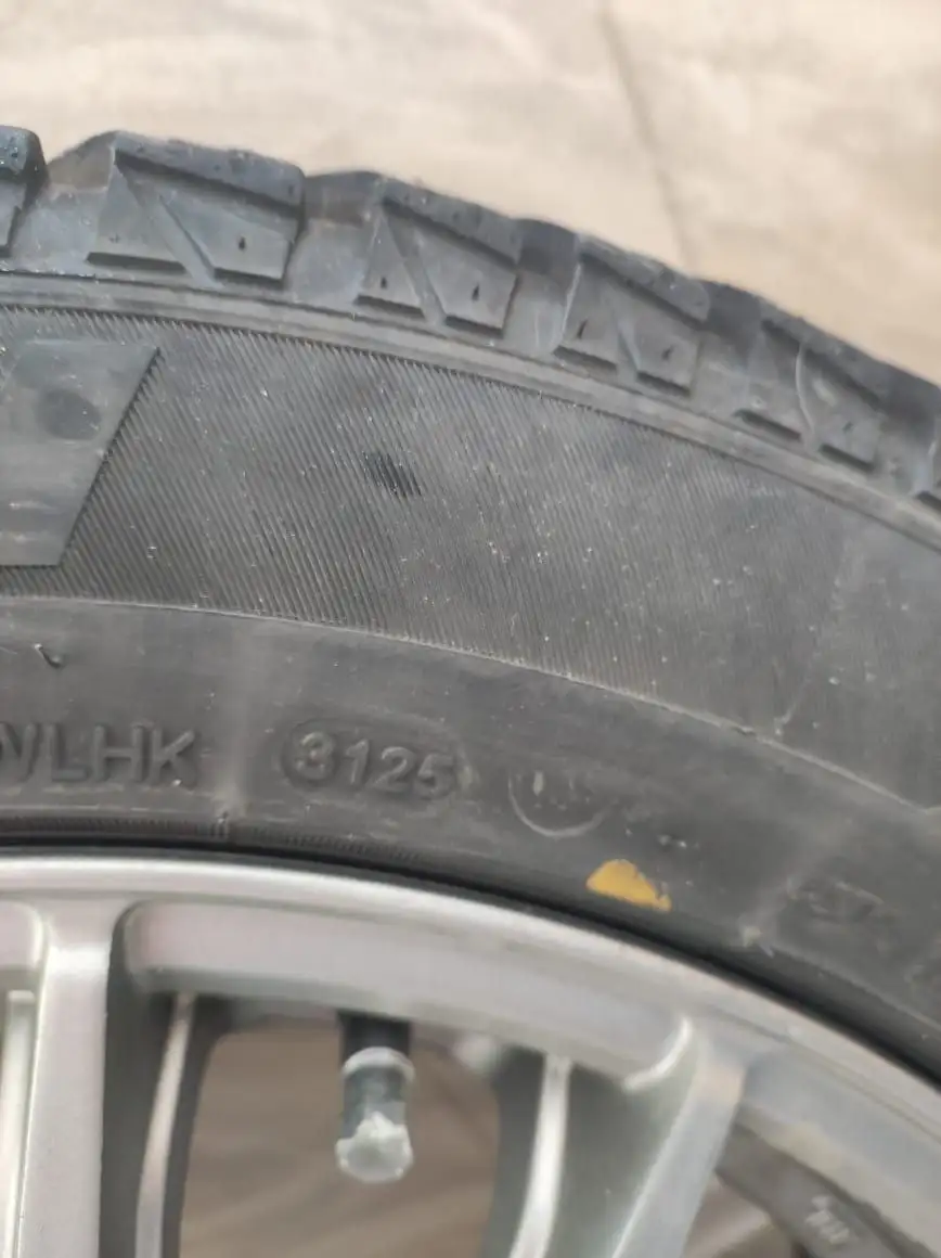 Продам колеса в сборе с дисками и резиной - Запчасти (Авто) в Хабаровск