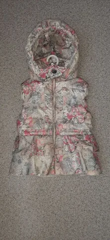 Детский жилет на рост 104 см - Детская одежда и аксессуары в Хабаровск