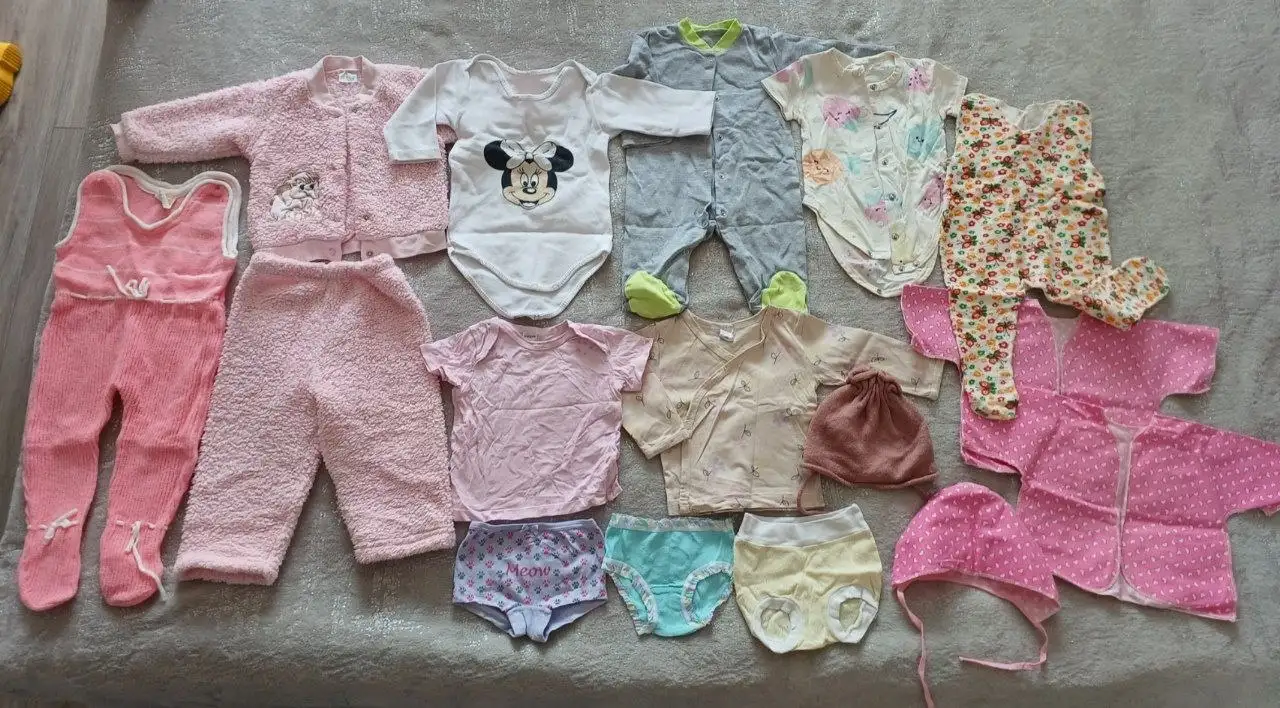 Детская одежда (62-74 размер, 9 боди, комбинезоны) - Одежда и обувь (Товары для детей) в Хабаровск