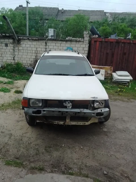 Ниссан Ад 1999 в неисправном состоянии - Легковые автомобили в Хабаровск
