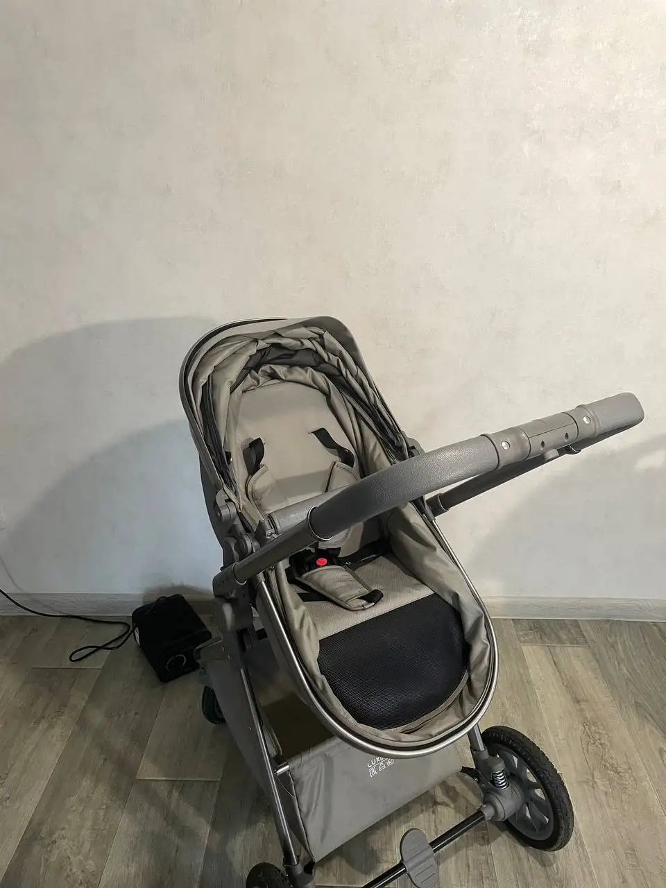 Продам коляску Luxmom V2 3в1 - Коляски (Товары для детей) в Хабаровск