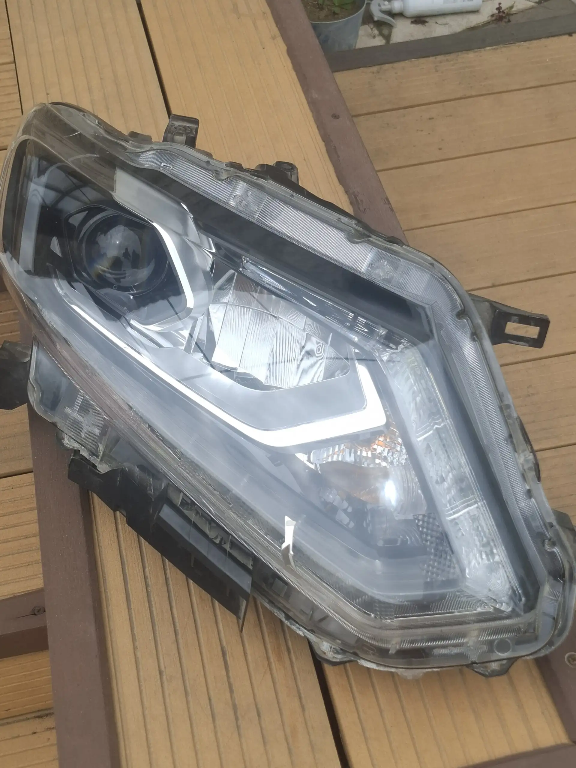 Продам фару Nissan X-Trail T32 2016, правая сторона - Запчасти (Авто) в Хабаровск