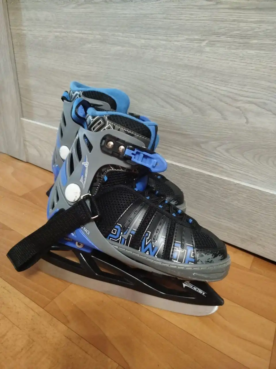 Детские коньки 35-38 размер