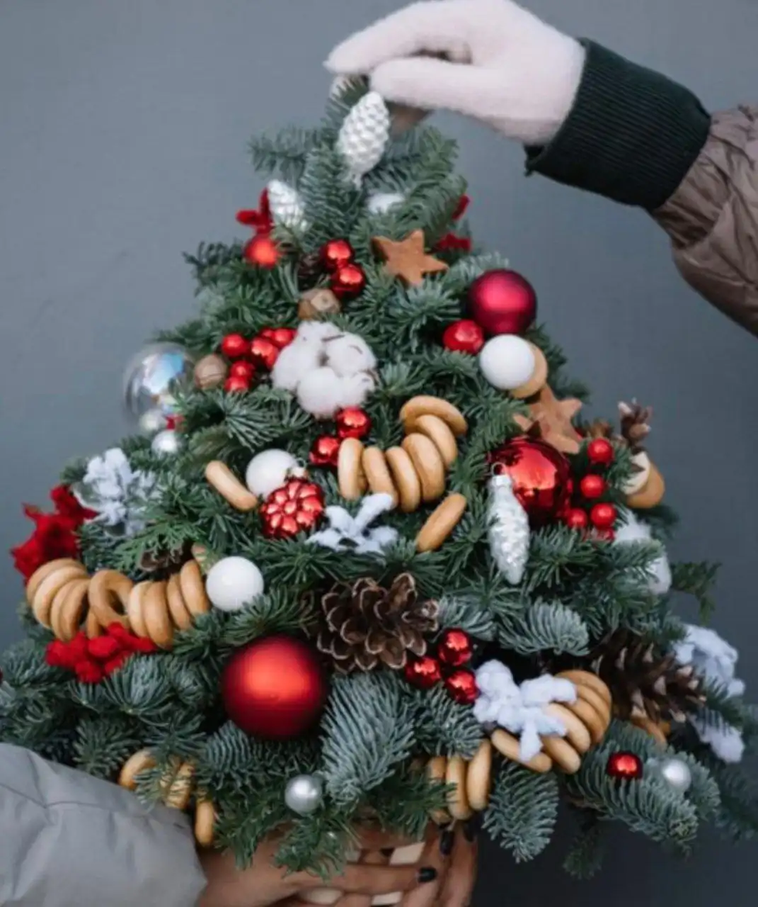 Новогодние композиции и украшения