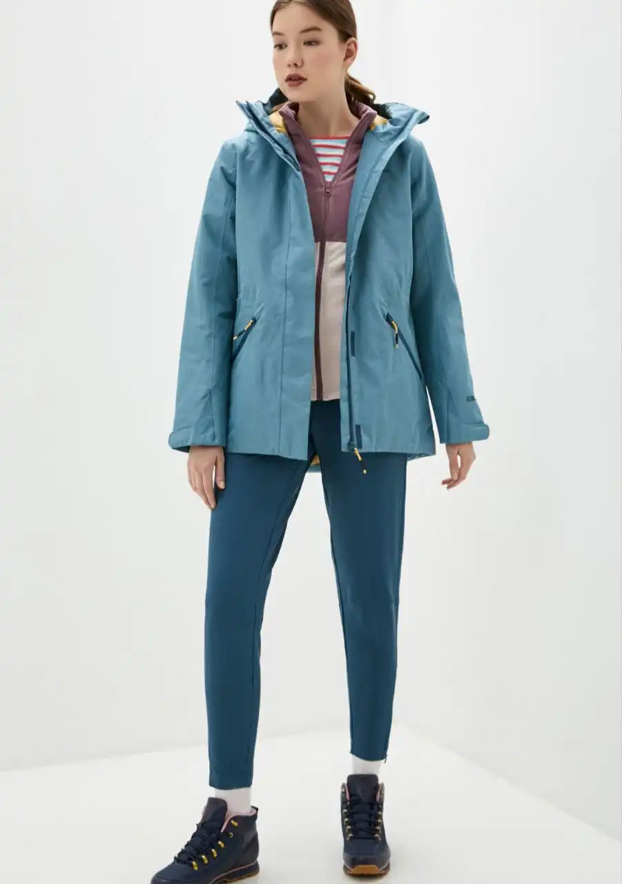 Продам новую утепленную куртку Outventure размер 52