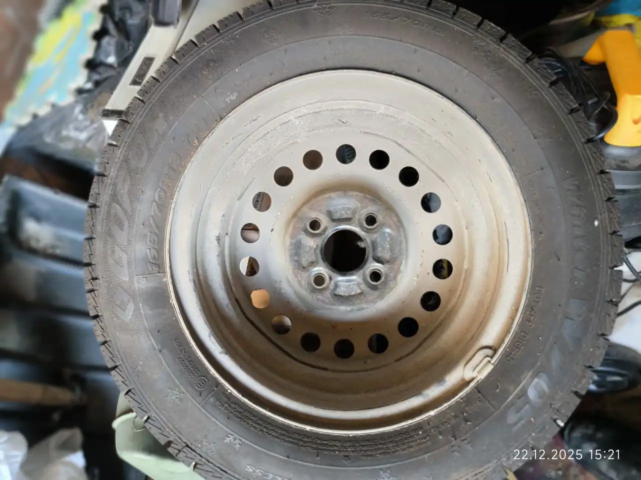 Зимняя резина Goform 165/70 R13 на штамповках