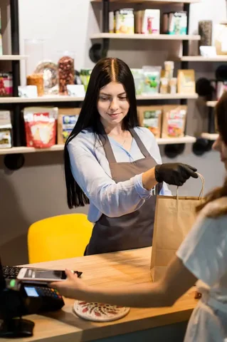 Вакансия продавца-кассира с доставкой с работы - Работа в Хабаровск