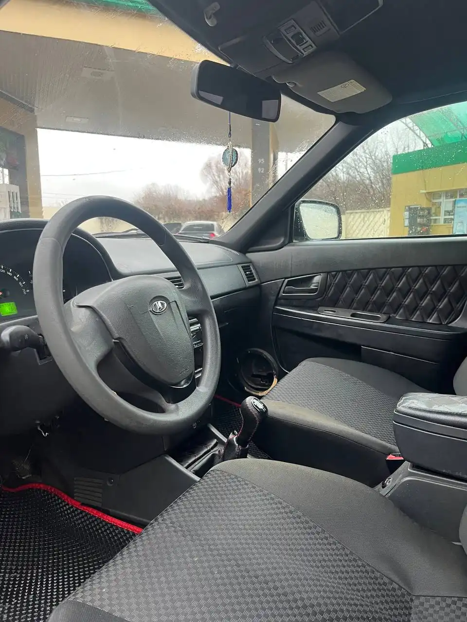 Продажа Приоры 2010 года