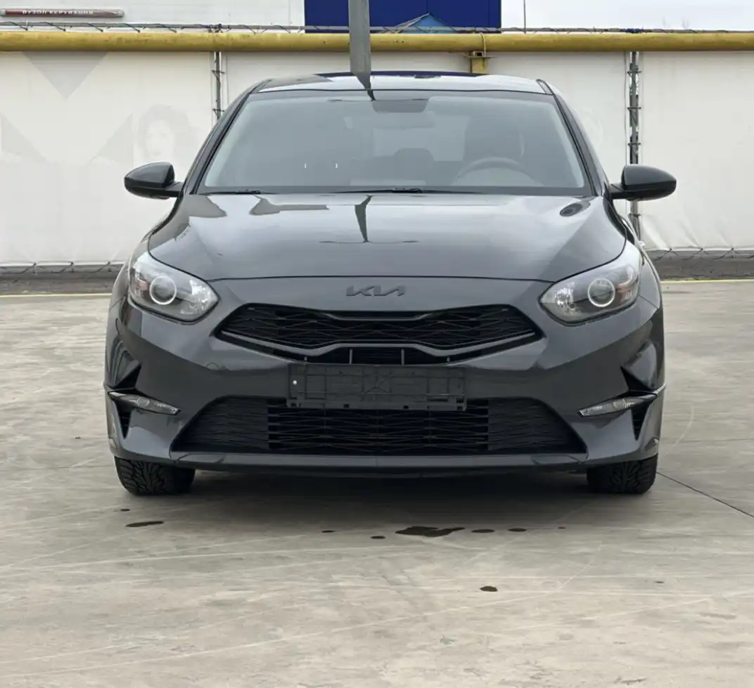 Kia Ceed 2022 III поколение (рестайлинг) в идеальном состоянии