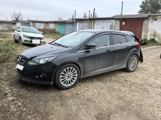 Ford Focus 3 2013 года, 2.0 л, робот, после ДТП - Авто в Саратов