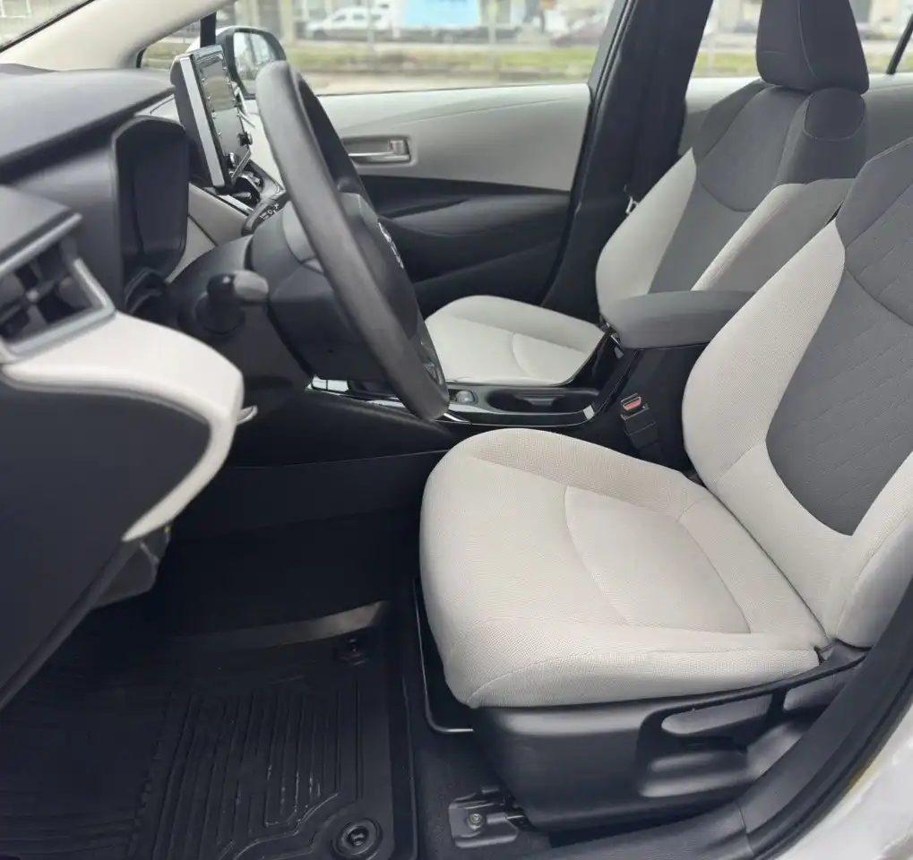 Продажа Toyota Corolla 2019 года с вариатором и передним приводом