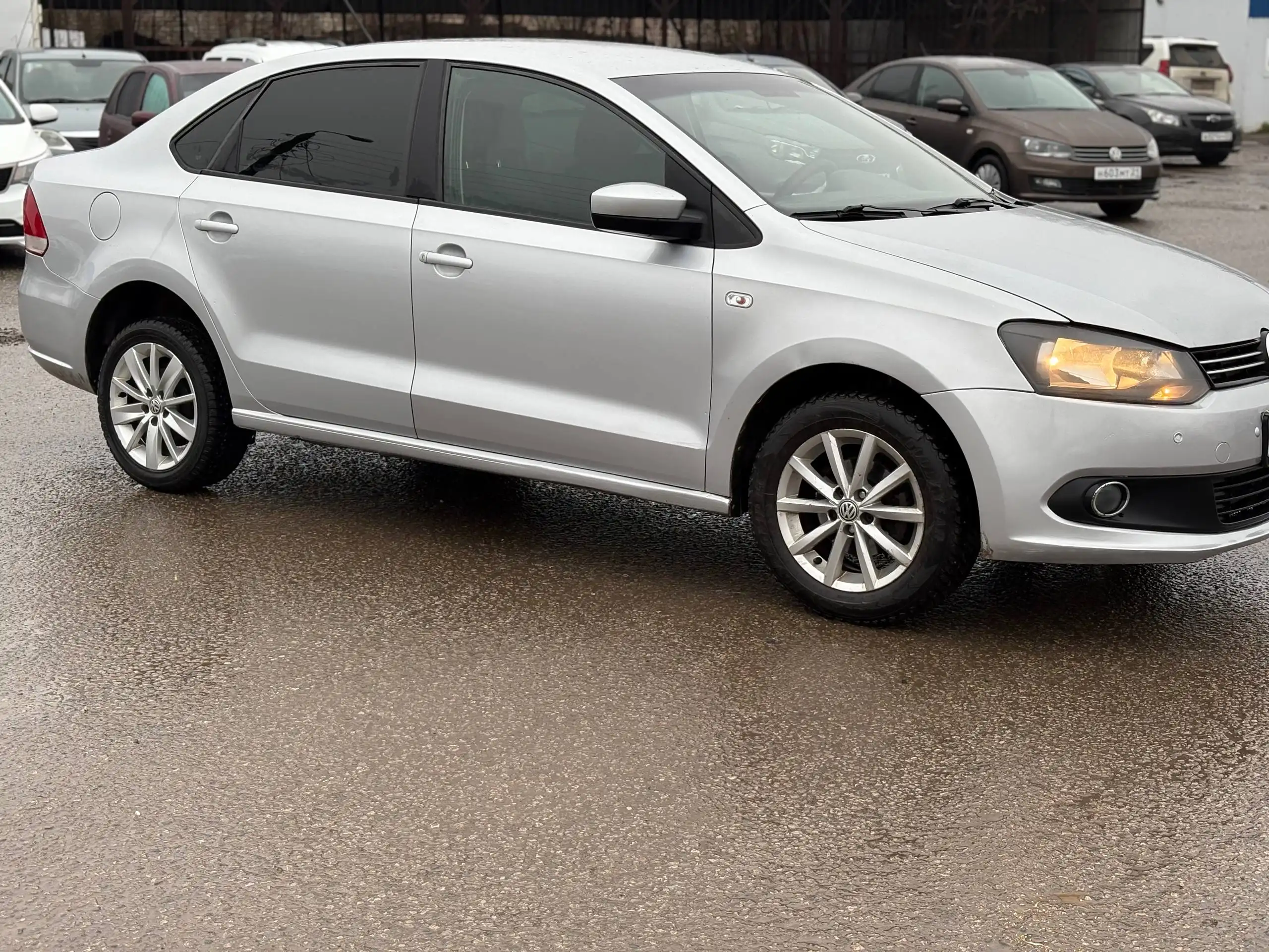 Volkswagen Polo 2014 года в хорошем состоянии