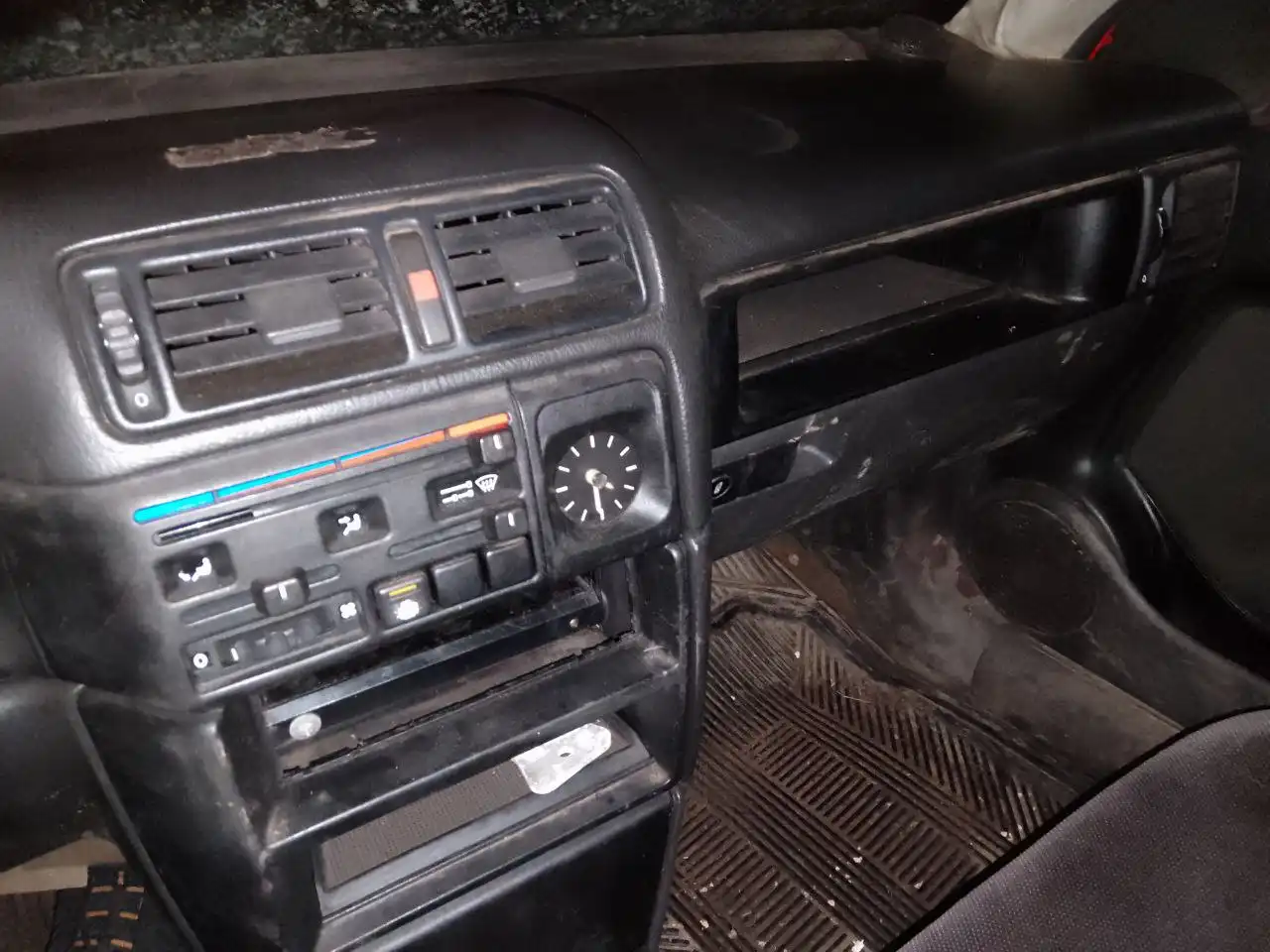 Продажа автомобиля Opel Vectra A 1990 года выпуска