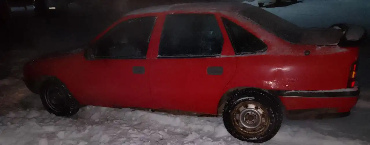 Продажа автомобиля Opel Vectra A 1990 года выпуска