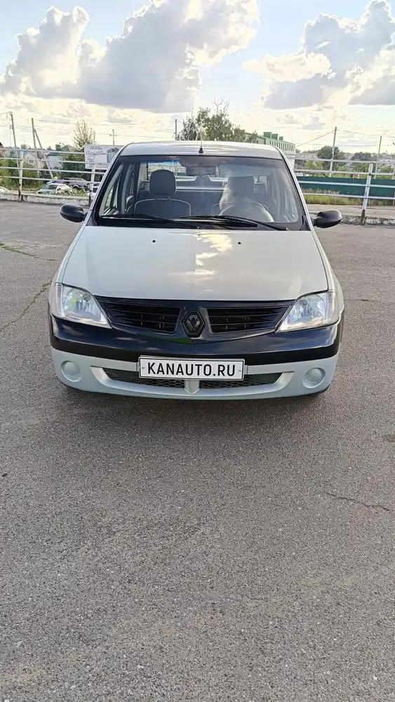 Renault Logan 2006 г.в. 1.6 механика