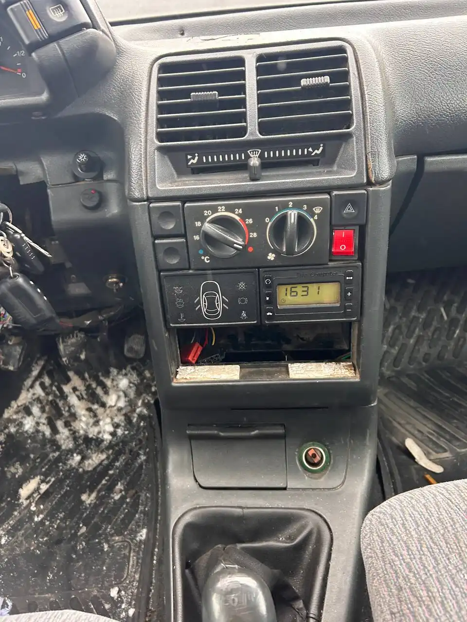 Продается ВАЗ 2110 2003 года