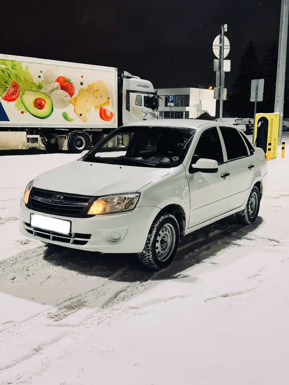 Продам Гранту 2012 года