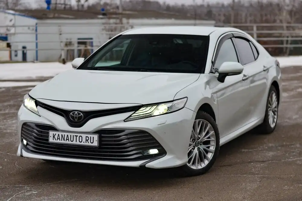 Toyota Camry 2019 максимальная комплектация