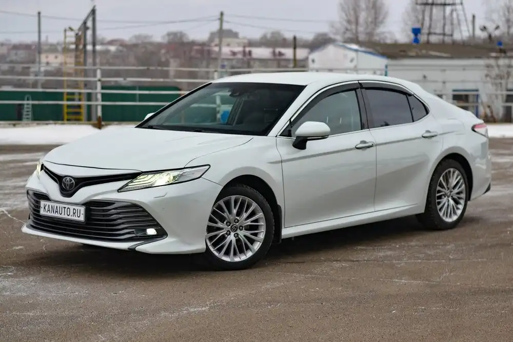Toyota Camry 2019 максимальная комплектация