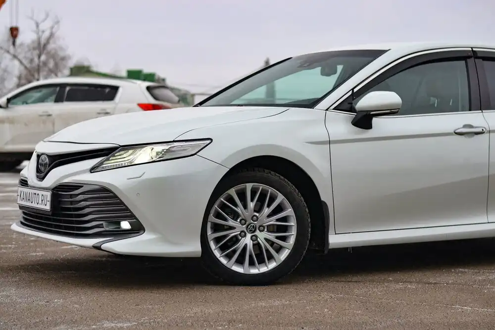 Toyota Camry 2019 максимальная комплектация
