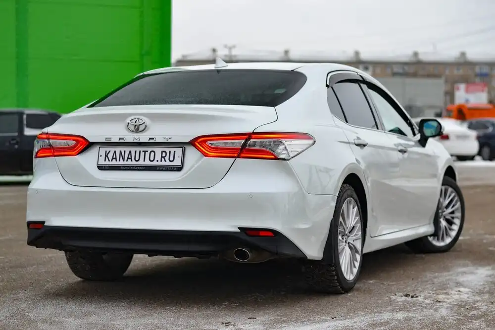 Toyota Camry 2019 максимальная комплектация