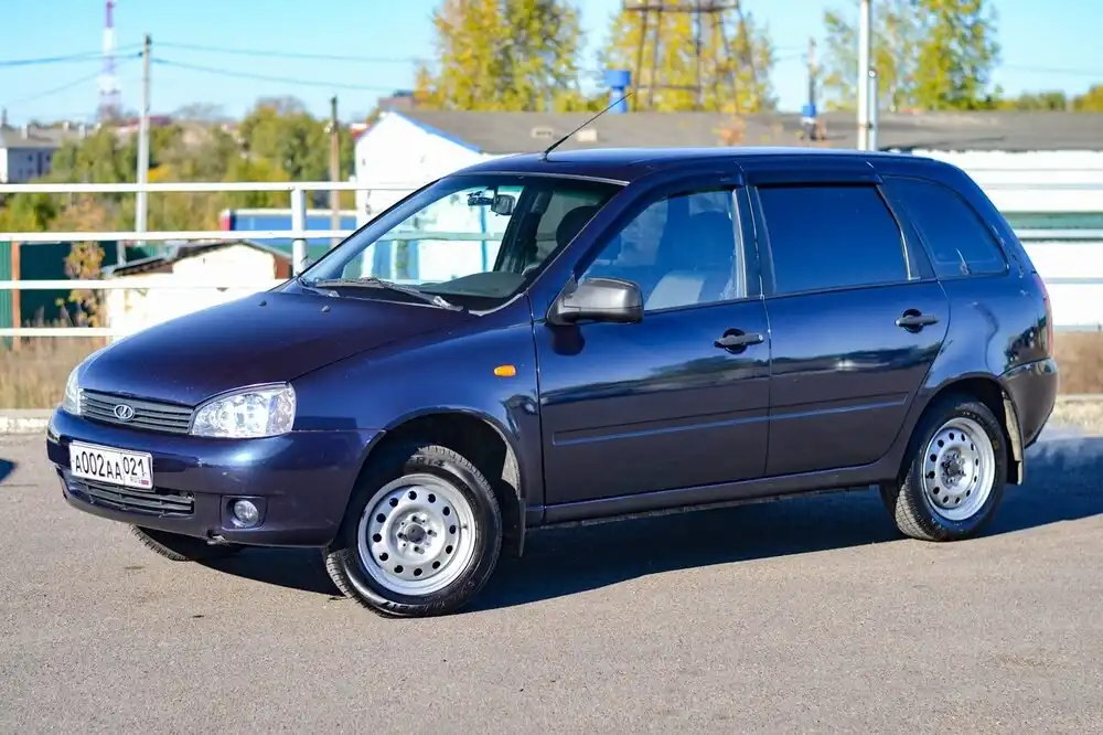 Продажа Lada Kalina 2013 года в Канаше - Легковые автомобили (Авто) в Канаш