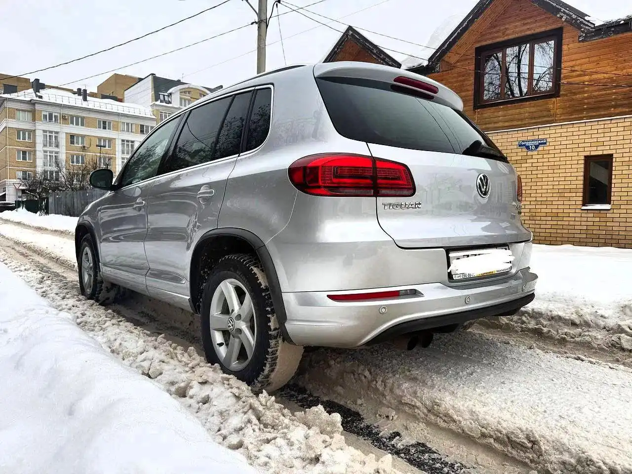 Volkswagen Tiguan 2.0 AT 2016 года - Легковые автомобили (Авто) в Тверь
