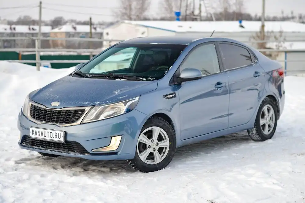 Продажа Kia Rio 2013 года в Канаше - Легковые автомобили (Авто) в Канаш