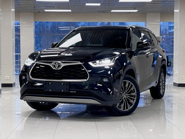 Toyota Highlander 4 поколение (U70) 2025 года - Авторынок в Москва