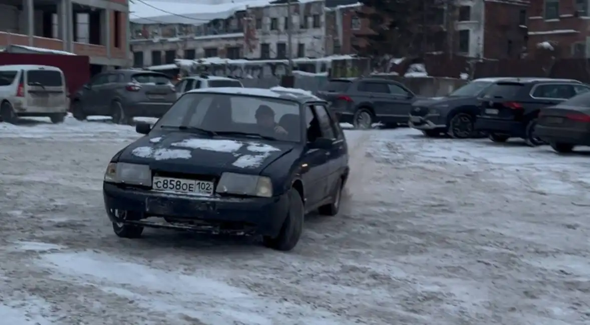 Продажа автомобиля Иж с доработками - Легковые автомобили (Авто) в Чебоксары