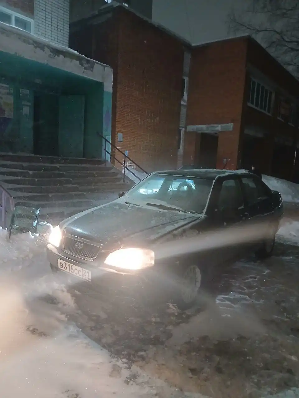 Продажа автомобиля Lada 4x4 (ВАЗ-2121) с утерянным СТС и неисправным двигателем - Легковые автомобили (Авто) в Чебоксары