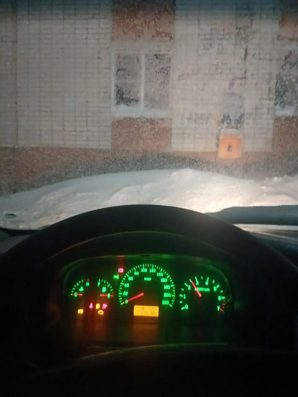 Продажа автомобиля Lada 4x4 (ВАЗ-2121) с утерянным СТС и неисправным двигателем - Легковые автомобили (Авто) в Чебоксары