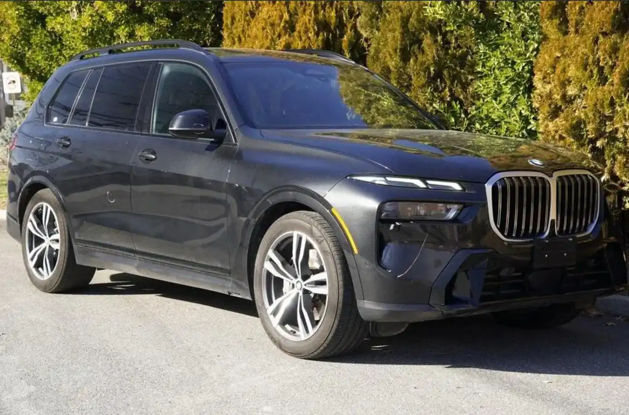 BMW X7 2024 года с пробегом 64000 км - Легковые автомобили (Авто) в Москва