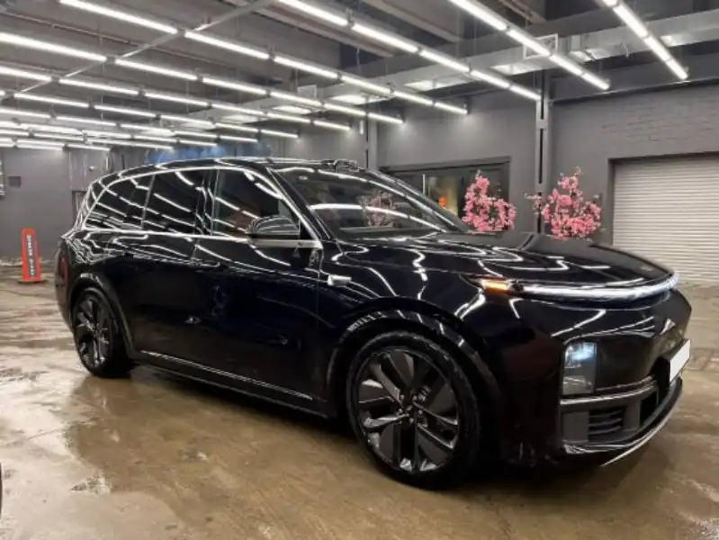 LiXiang L9 2023 года с пробегом 50000 км - Легковые автомобили (Авто) в Москва