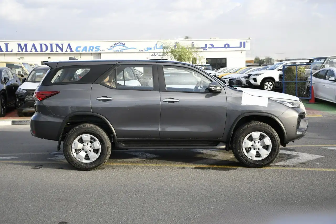 Toyota Fortuner 2025 2.4 дизель автомат полный привод - Легковые автомобили (Авто) в Москва