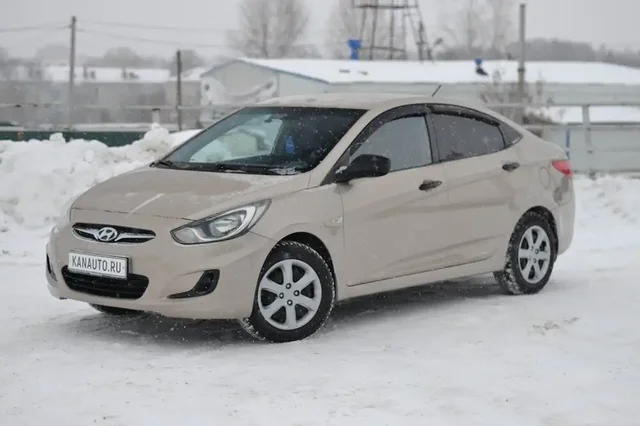 Hyundai Solaris 2011 года в Канаше - Внедорожники/кроссоверы в Канаш