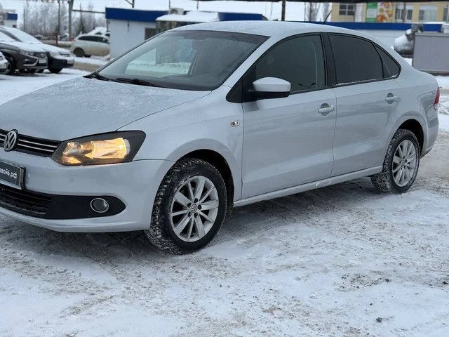 Volkswagen Polo 2014 года в хорошем состоянии - Внедорожники/кроссоверы в Канаш