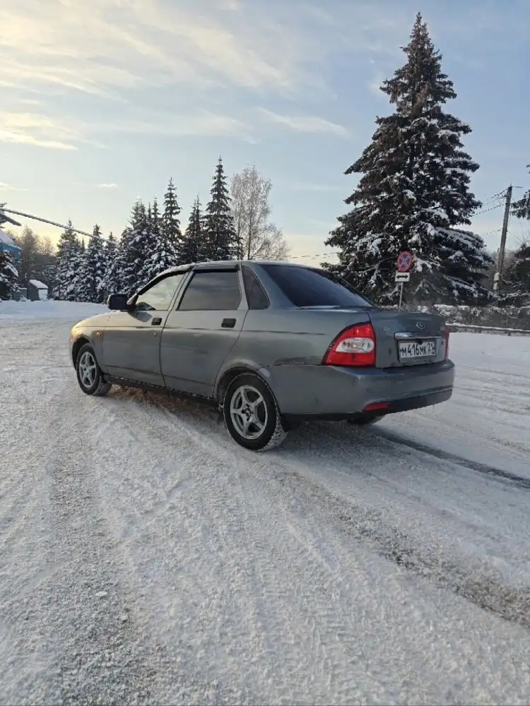 Продажа автомобиля Lada Priora 2010 года с комплектацией - Легковые автомобили (Авто) в Чебоксары