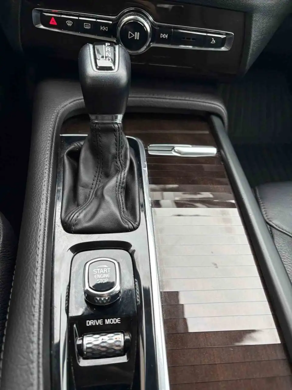 Продается Volvo XC90 2019 года - Легковые автомобили (Авто) в Чебоксары