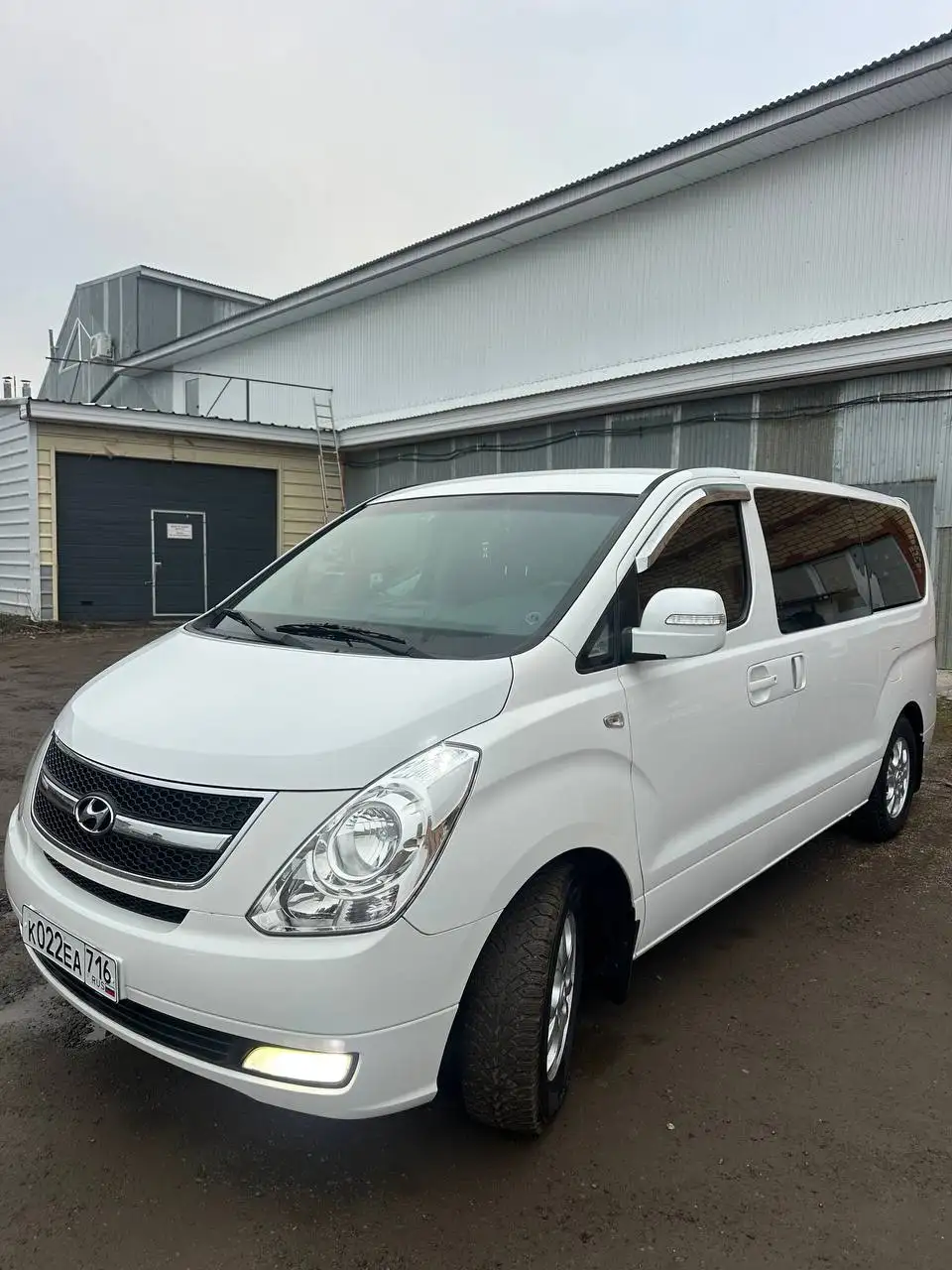 Hyundai Starex 2012 - минивэн в отличном состоянии - Авто в Чебоксары