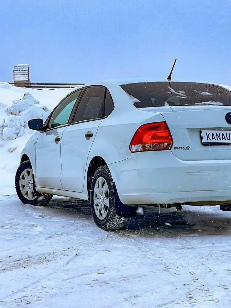 Volkswagen Polo 2014 г.в. в отличном состоянии - Легковые автомобили (Авто) в Канаш