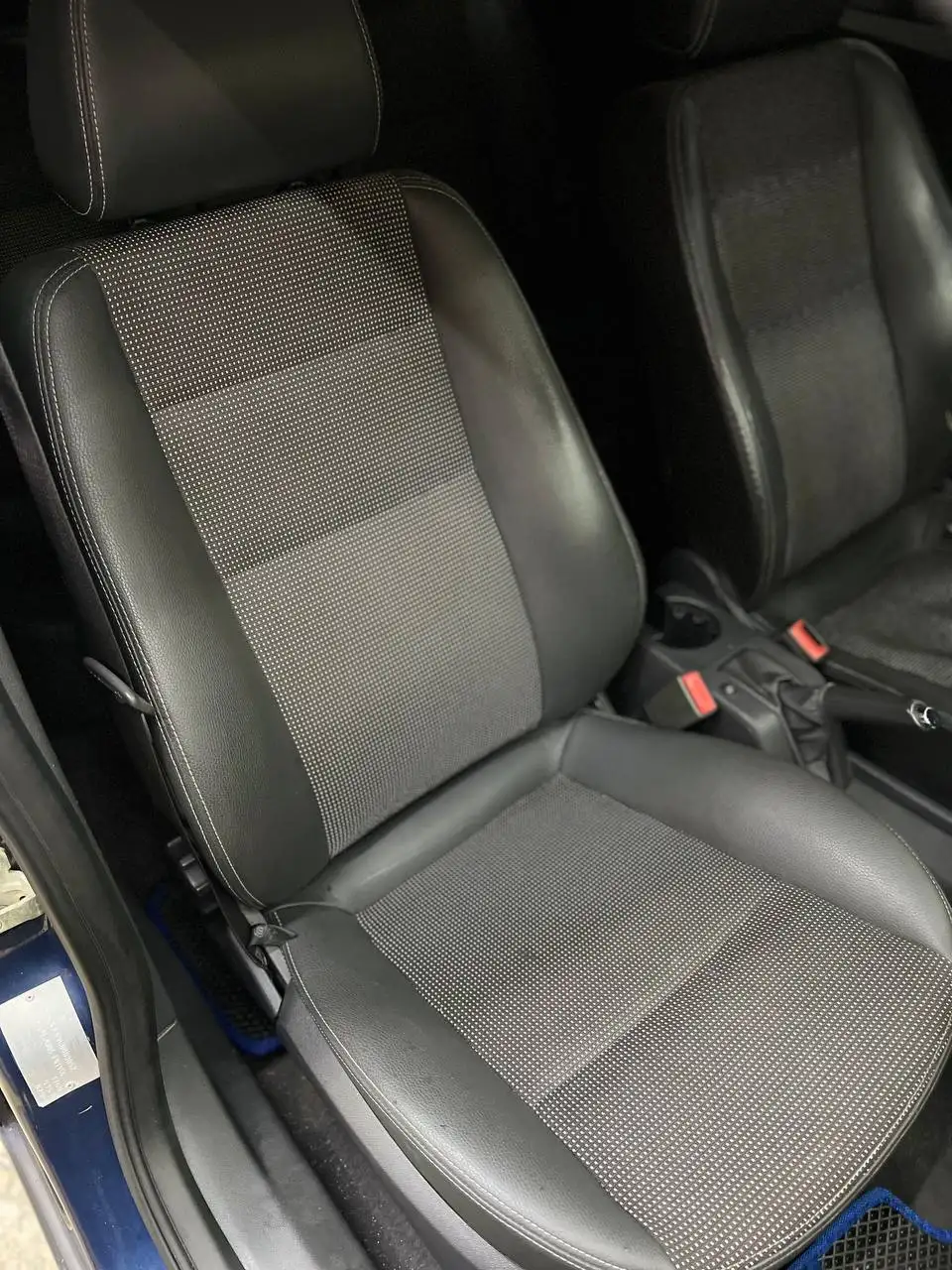 Opel Astra H 2011 года 1.6 АМТ - Легковые автомобили (Авто) в Чебоксары