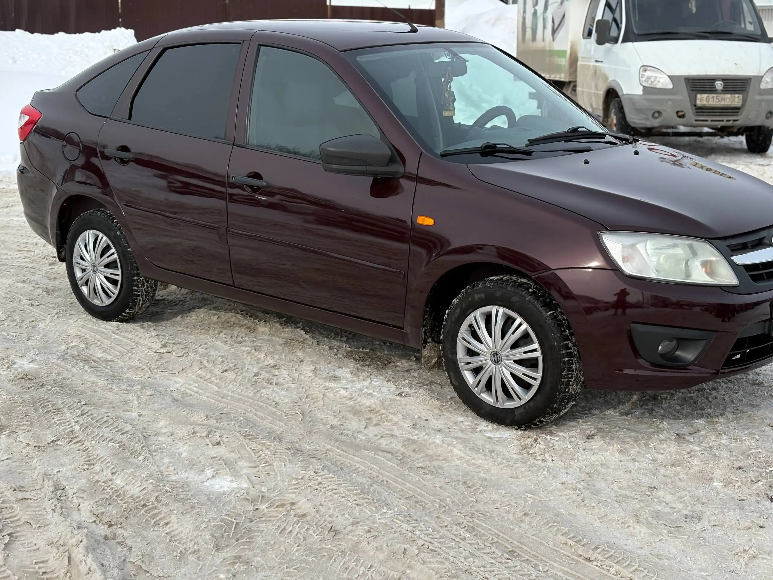 Продажа Lada Granta 2015 года в отличном состоянии - Легковые автомобили (Авто) в Канаш