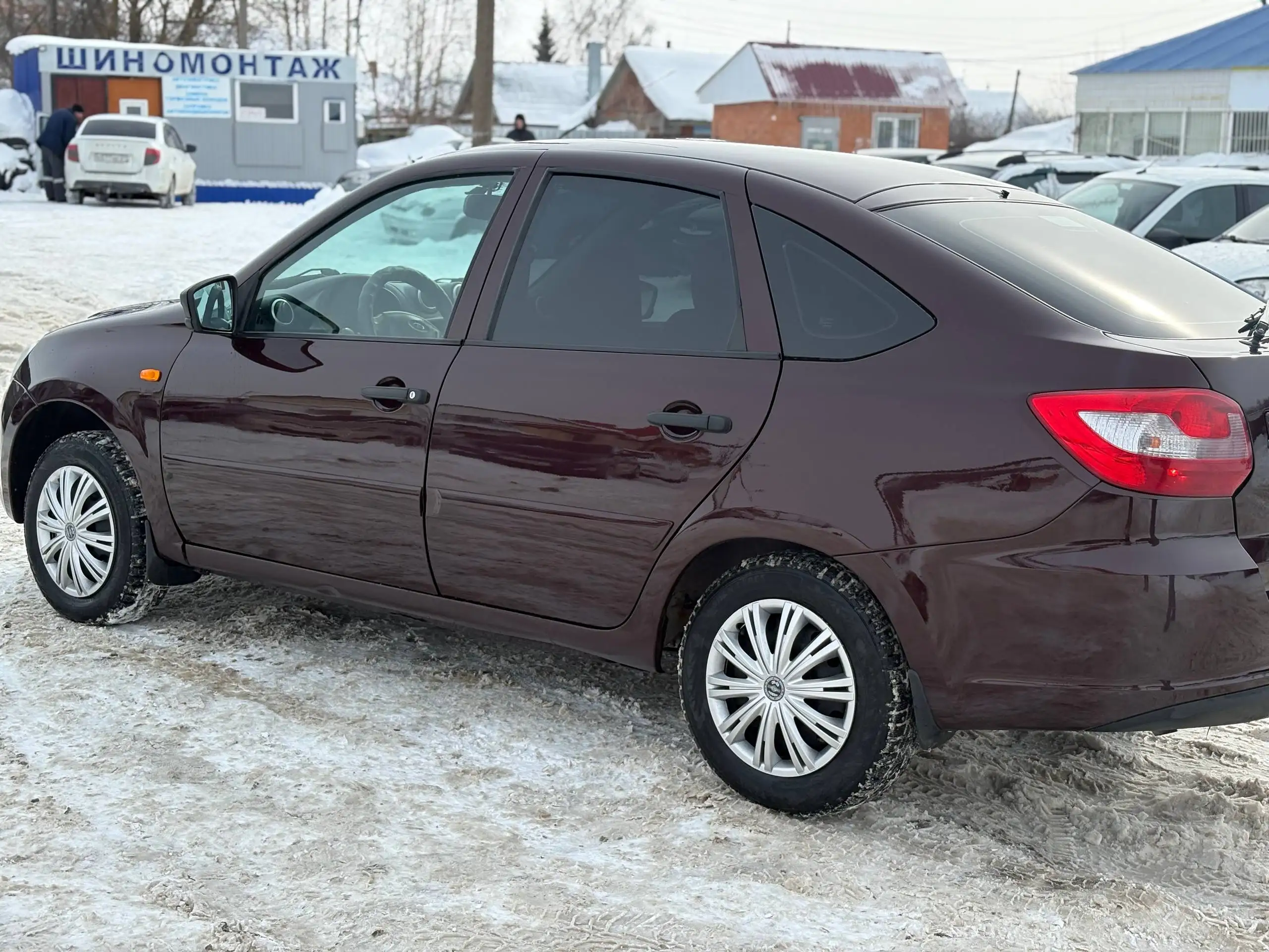 Продажа Lada Granta 2015 года в отличном состоянии - Легковые автомобили (Авто) в Канаш